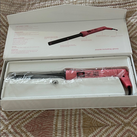 Pink Hair Accessory - Picture 2 of 5